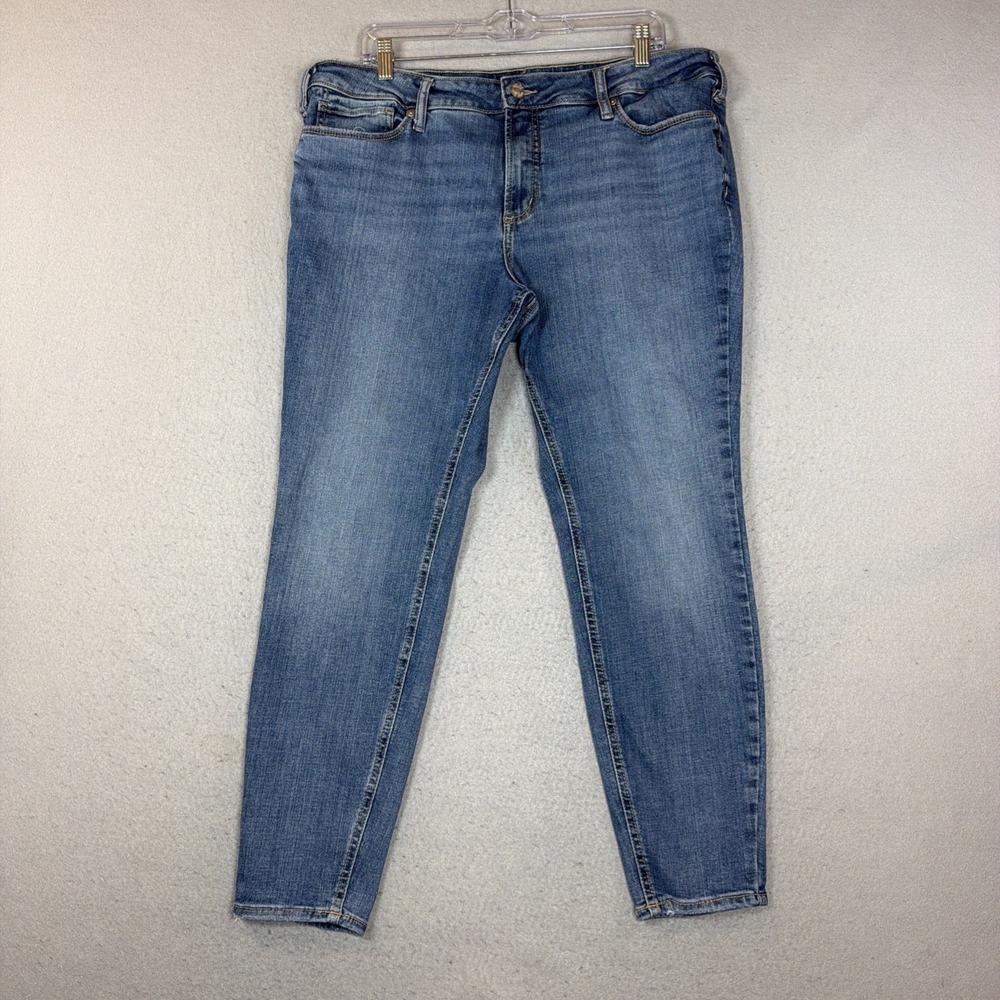Silver Jeans Co Crop Jeans Blue Mid Wash Plus 18W